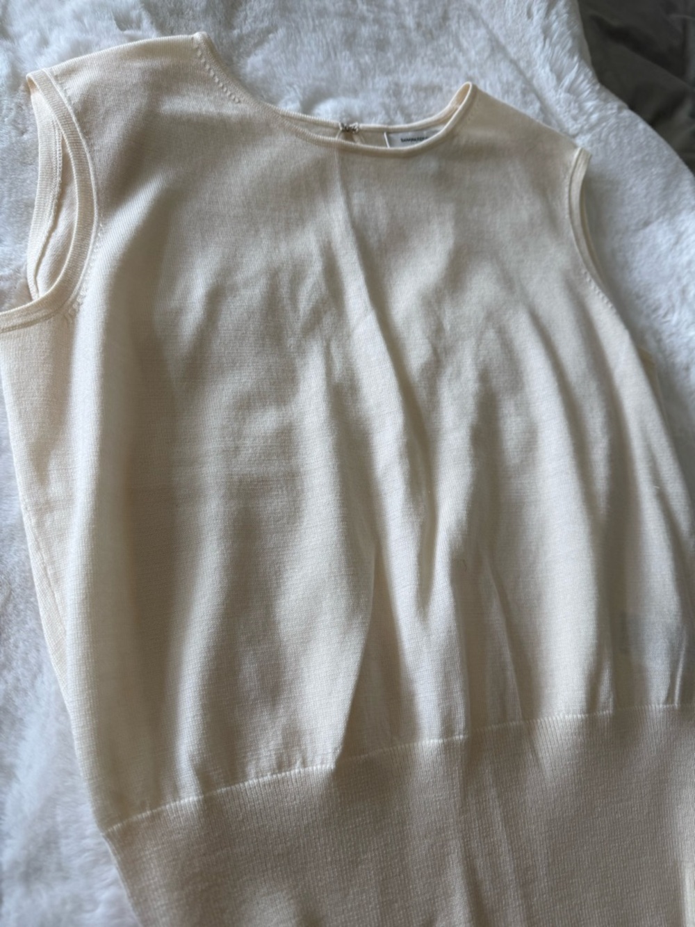 Two Banana Republic Women's Cream & Brown Merino Wool Sweaters- 2 items! - Picture 4 of 9